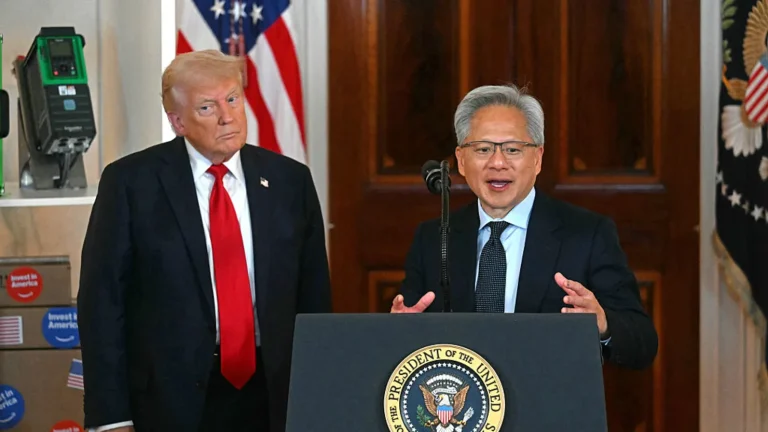 Chip AI Nvidia Blackwell versi downgrade untuk pasar China disetujui Trump