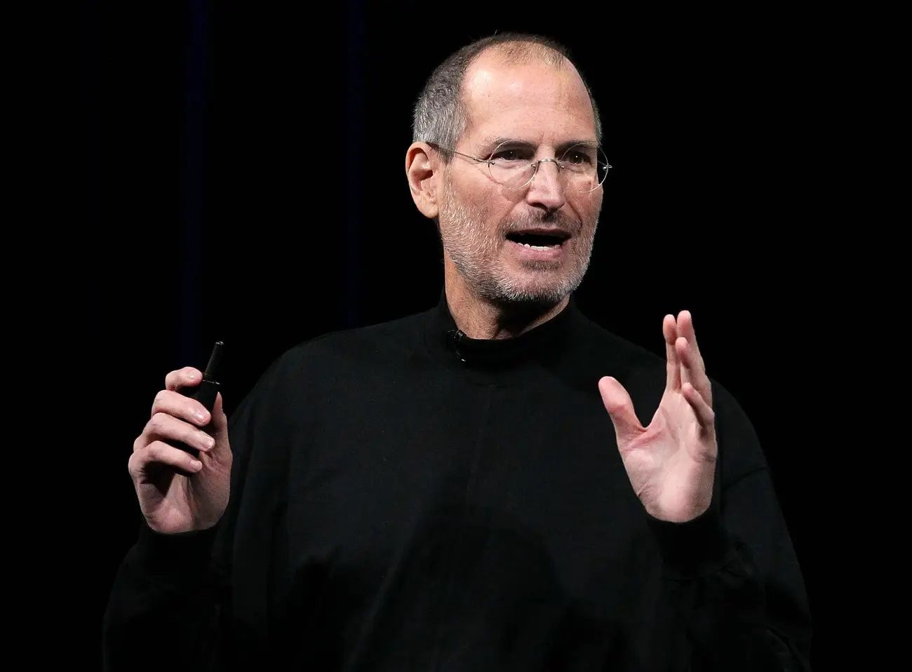 Steve Jobs arsitek revolusi digital dan pendiri Apple yang menciptakan iPhone dan iPad.