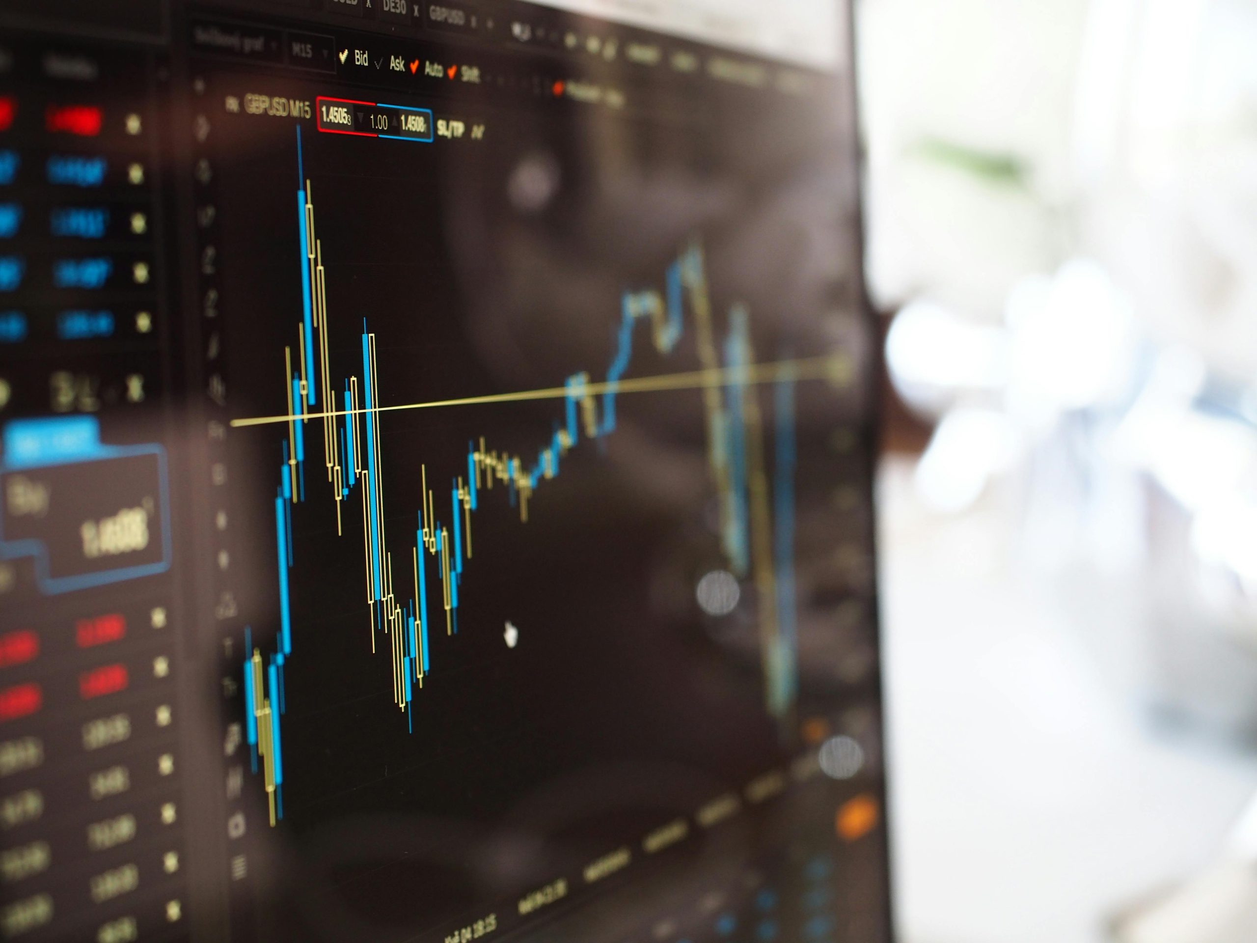 Diagram menjelaskan apa itu stablecoin dan perbedaan stablecoin fiat, kripto, serta algoritmik.
